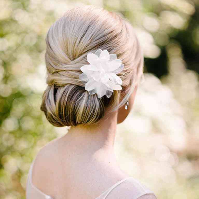 20 Most Elegant and Beautiful Wedding Hairstyles -  Elegantweddinginvites.com Blog | Wedding hairstyles for long hair, Elegant wedding  hair, Long hair styles